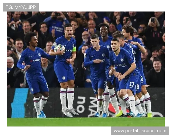 卡拉巴赫2-4不敌阿贾克斯，荷甲豪门终取首胜