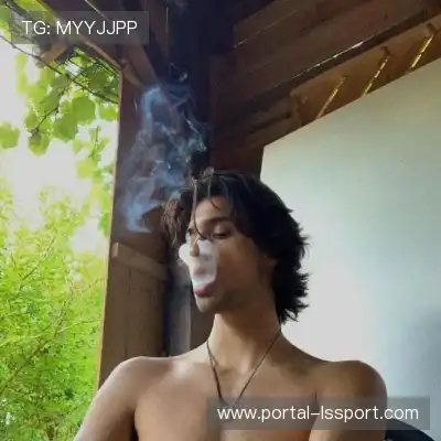 杨萱